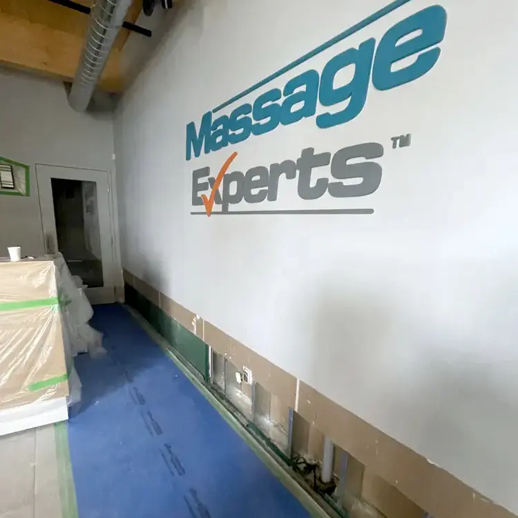 Massage Expert Poster Groupe Jaco Service Après Sinistre Nettoyage Décontamination Démolition Rénovation